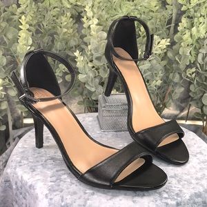 Time and Tru Black Opened Up One Band 3” Heels Women’s 7M 🖤✨Like NEW✨🖤